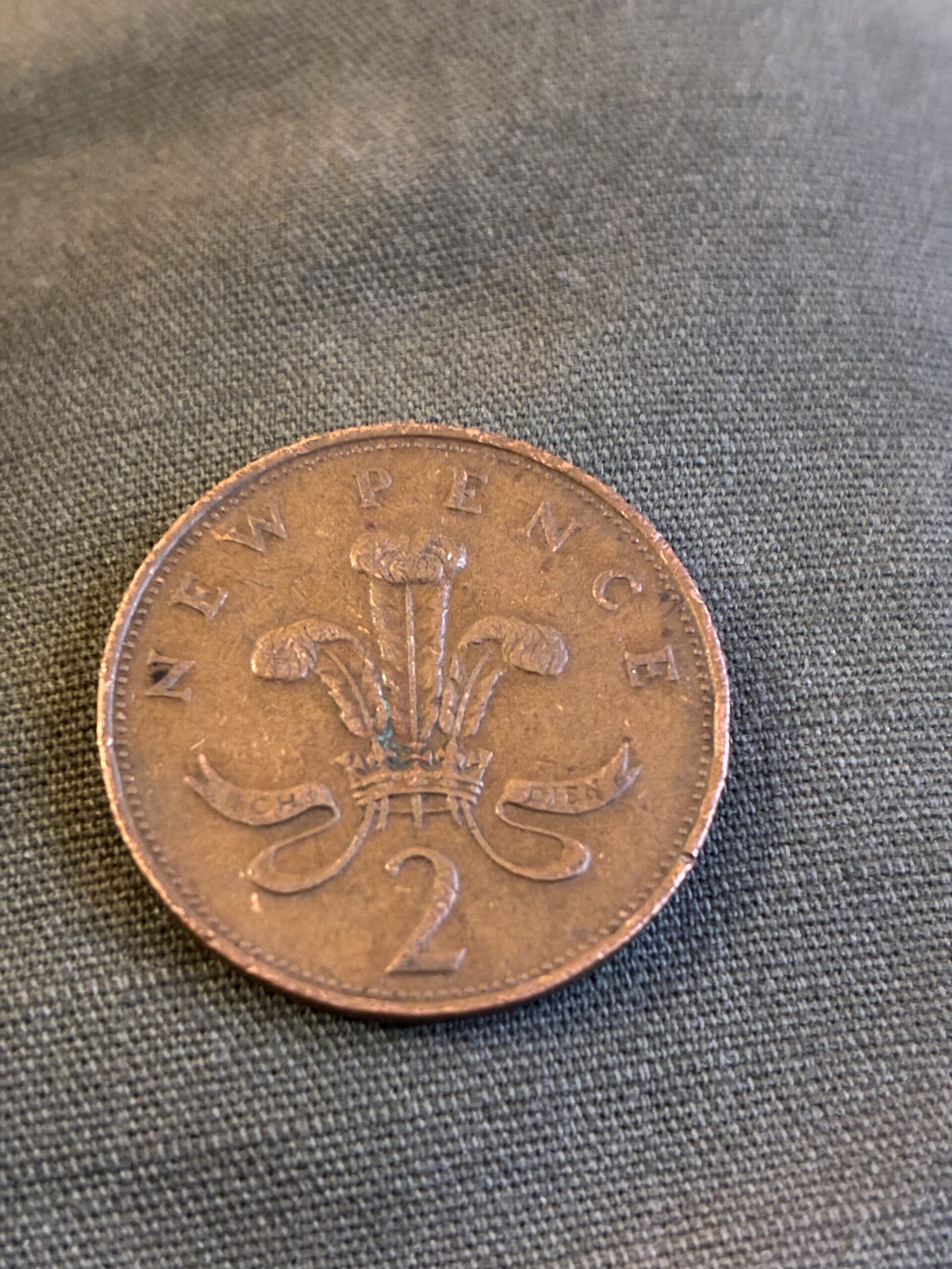 1971 ERII 2p coin in vgc