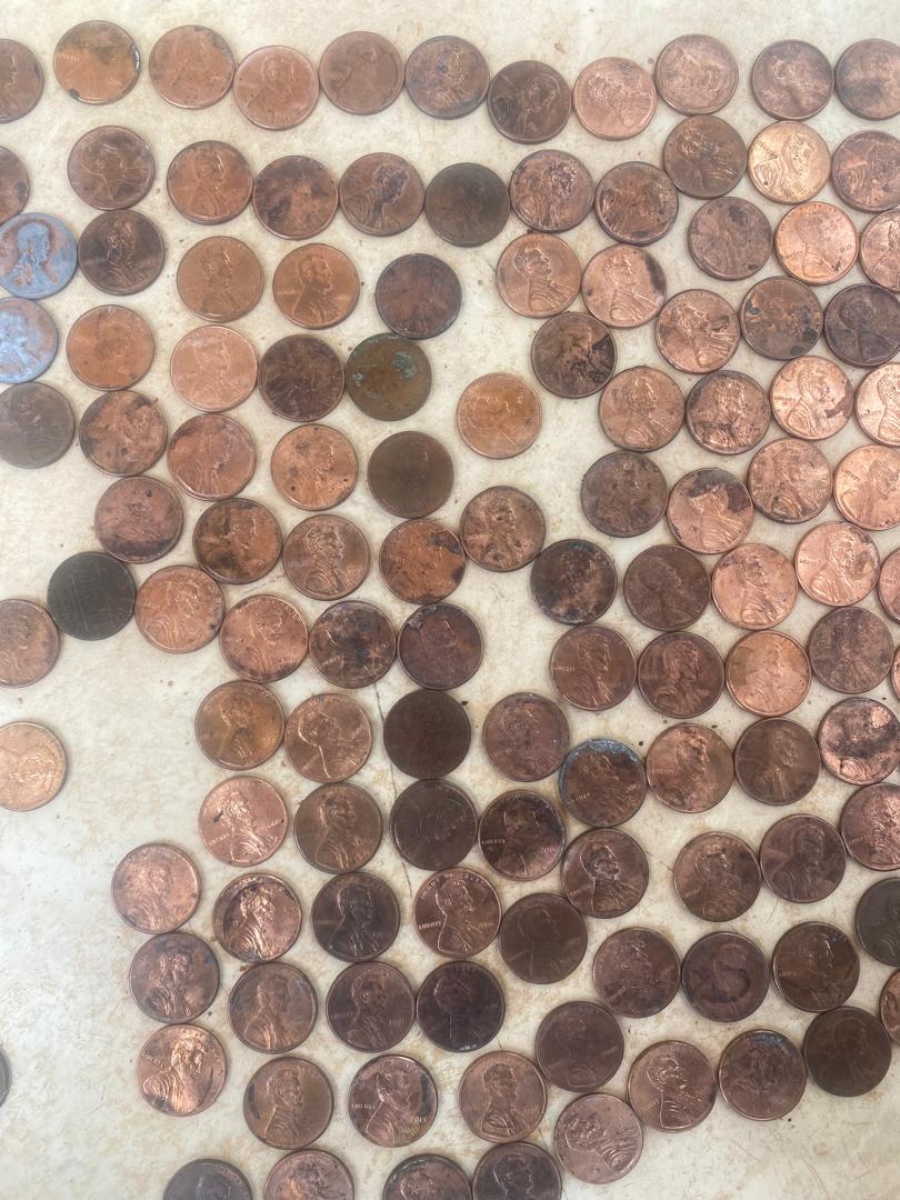 450 Lincoln 1 cent coins from various years