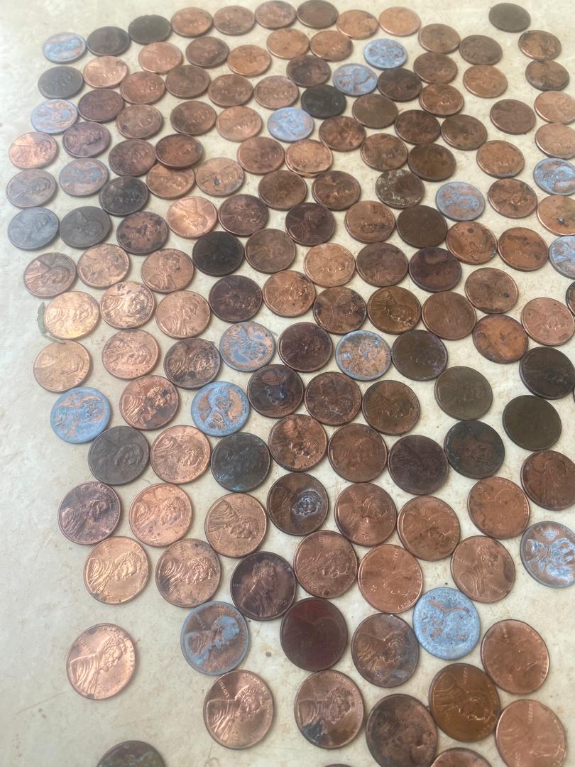 450 Lincoln 1 cent coins from various years