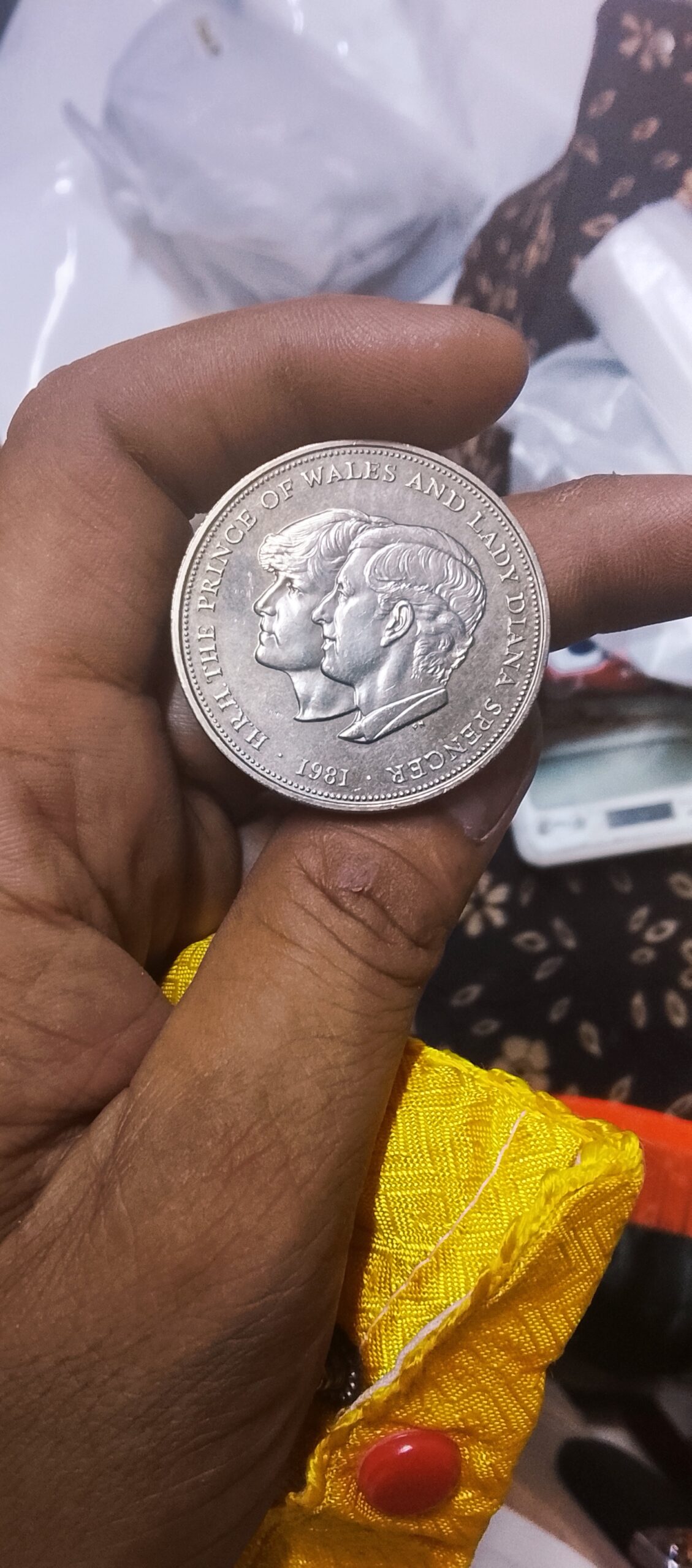 Selling my Commemorative coin 1981 The Prince of Wales And Lady Diana Spencer,,negotiable 09631545659